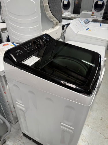 Factory second Haier HWT12AD1 12kg top load washing machine - Second Hand Appliances Geebung